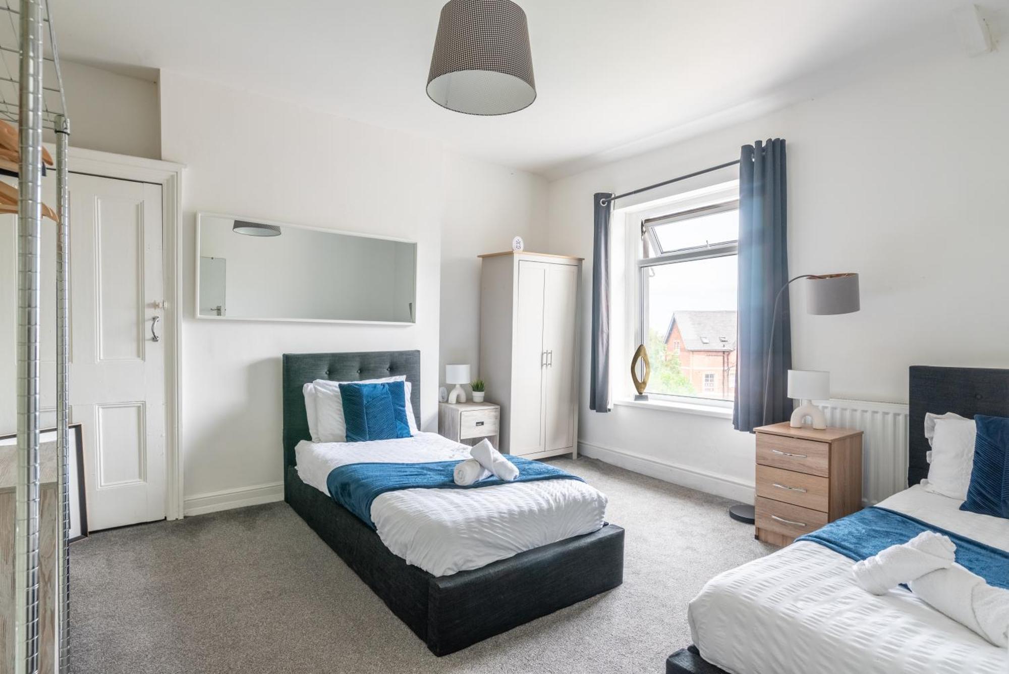 Sophia's Retreat - 2 Floor 4 Bed - - Coastal Getaway Appartement