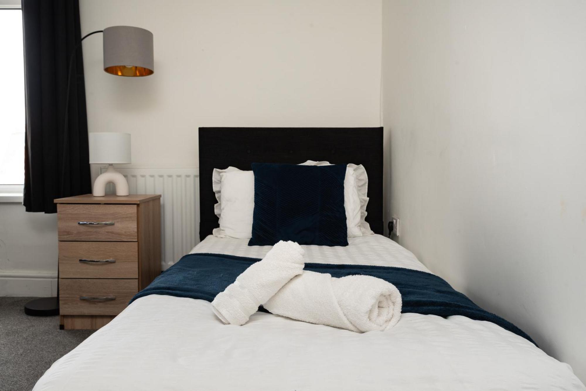 Sophia's Retreat - 2 Floor 4 Bed - - Coastal Getaway Appartement Newport (Gwent)