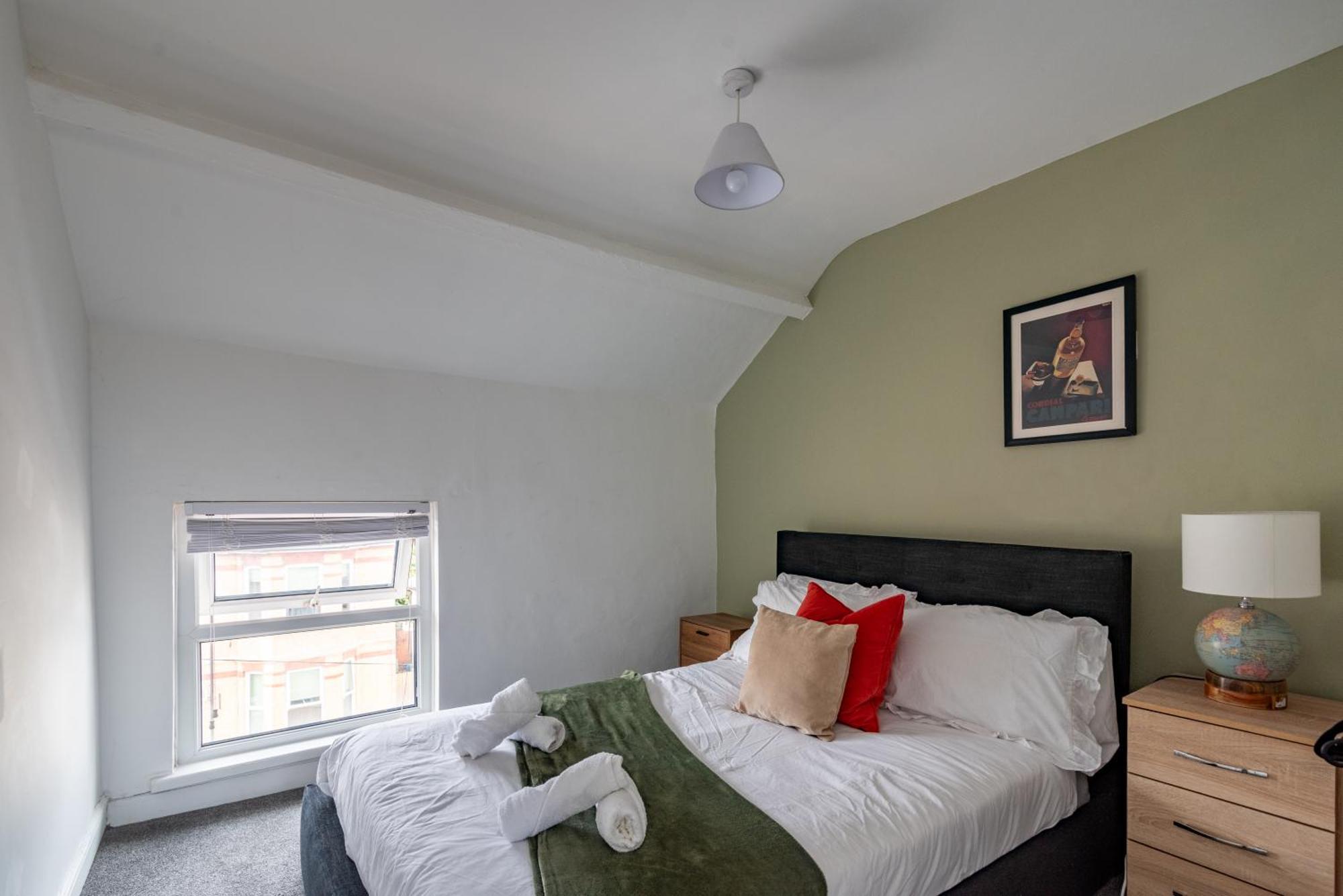 Sophia's Retreat - 2 Floor 4 Bed - - Coastal Getaway Appartement